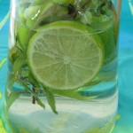 Sommer Tipp: Wasser mit Limetten & frischer Minze